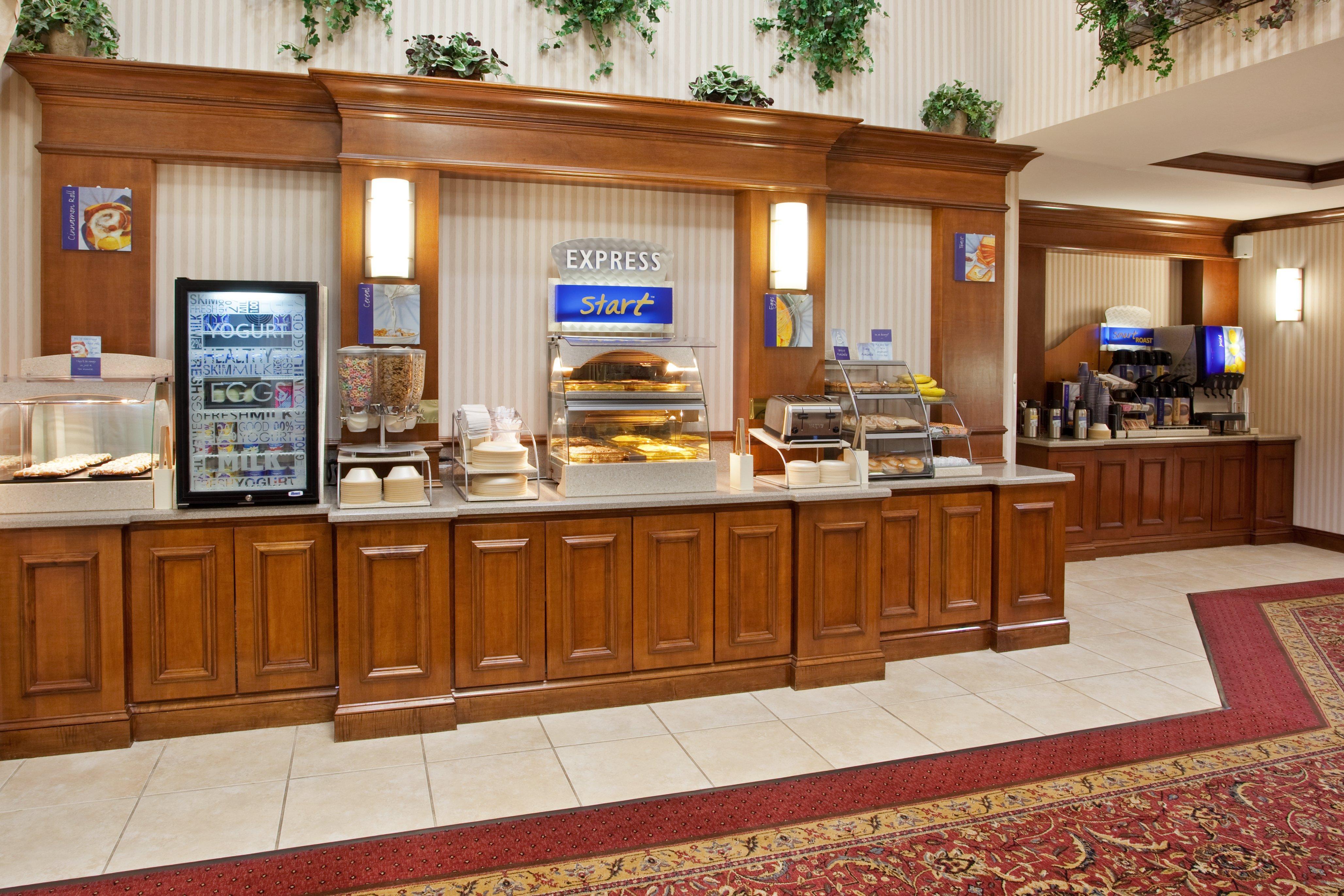 Holiday Inn Express Hotel & Suites Marion By Ihg Eksteriør bilde