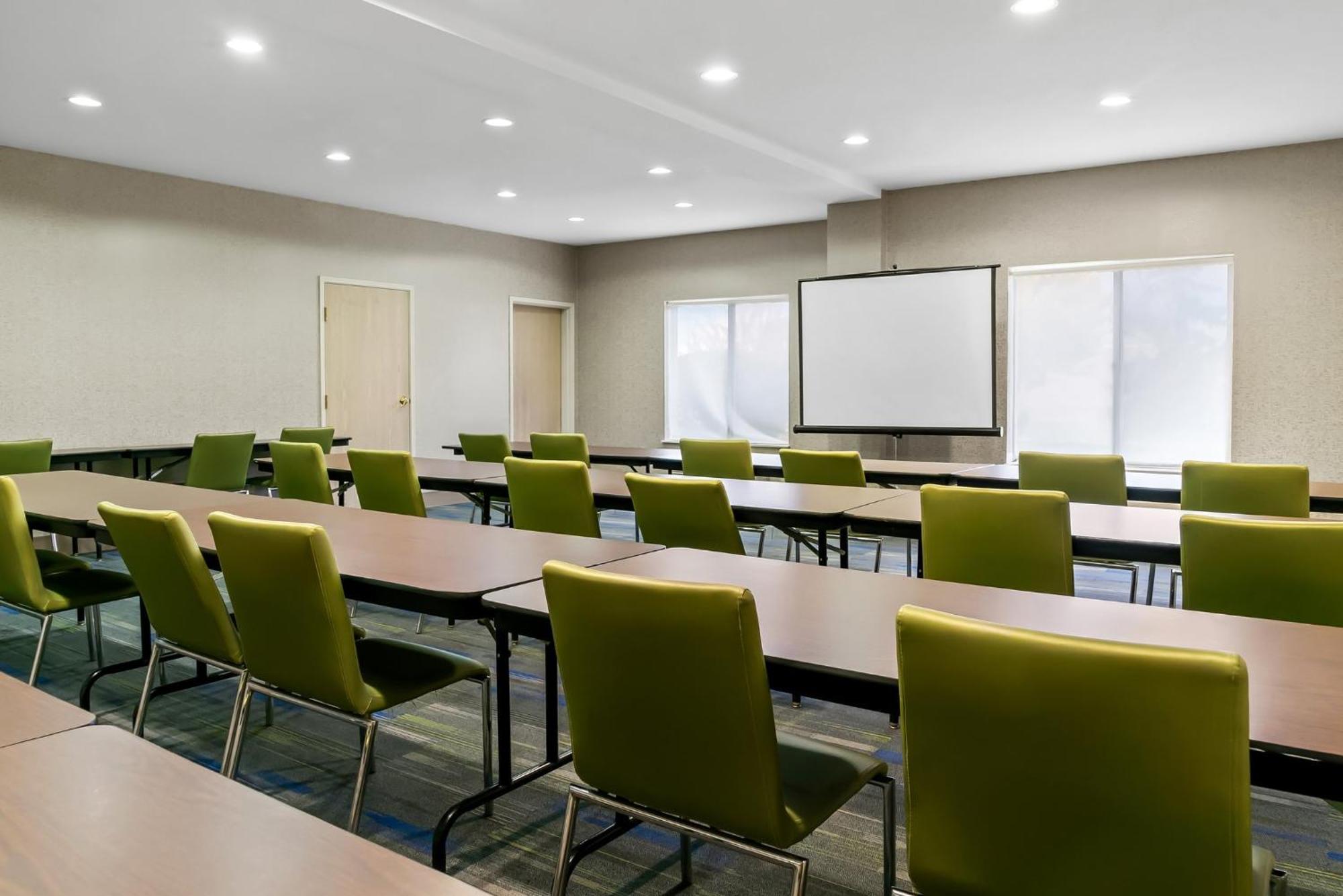 Holiday Inn Express Hotel & Suites Marion By Ihg Eksteriør bilde