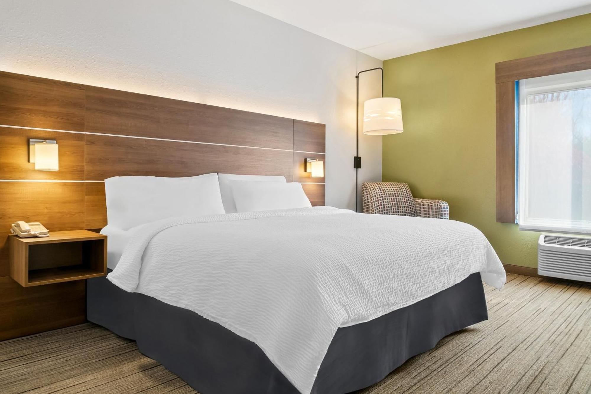 Holiday Inn Express Hotel & Suites Marion By Ihg Eksteriør bilde