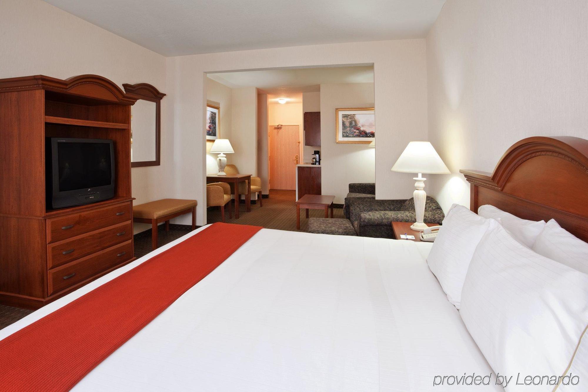 Holiday Inn Express Hotel & Suites Marion By Ihg Rom bilde