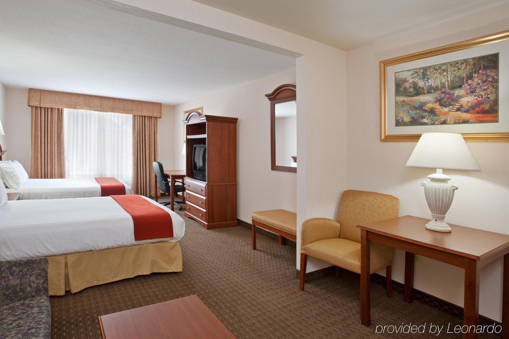 Holiday Inn Express Hotel & Suites Marion By Ihg Rom bilde