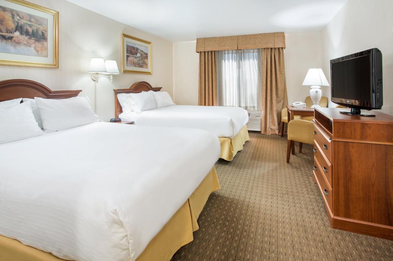 Holiday Inn Express Hotel & Suites Marion By Ihg Eksteriør bilde